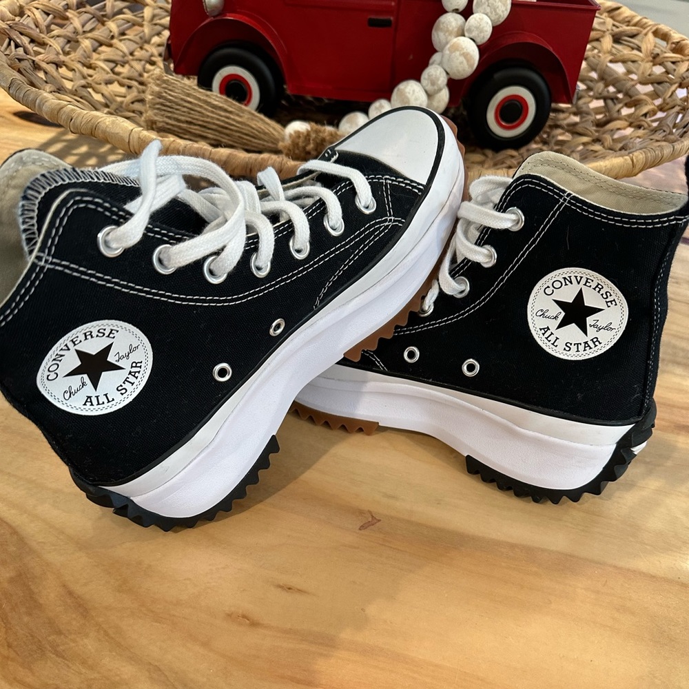 Converse 5.5 Men’s/7 Women’s